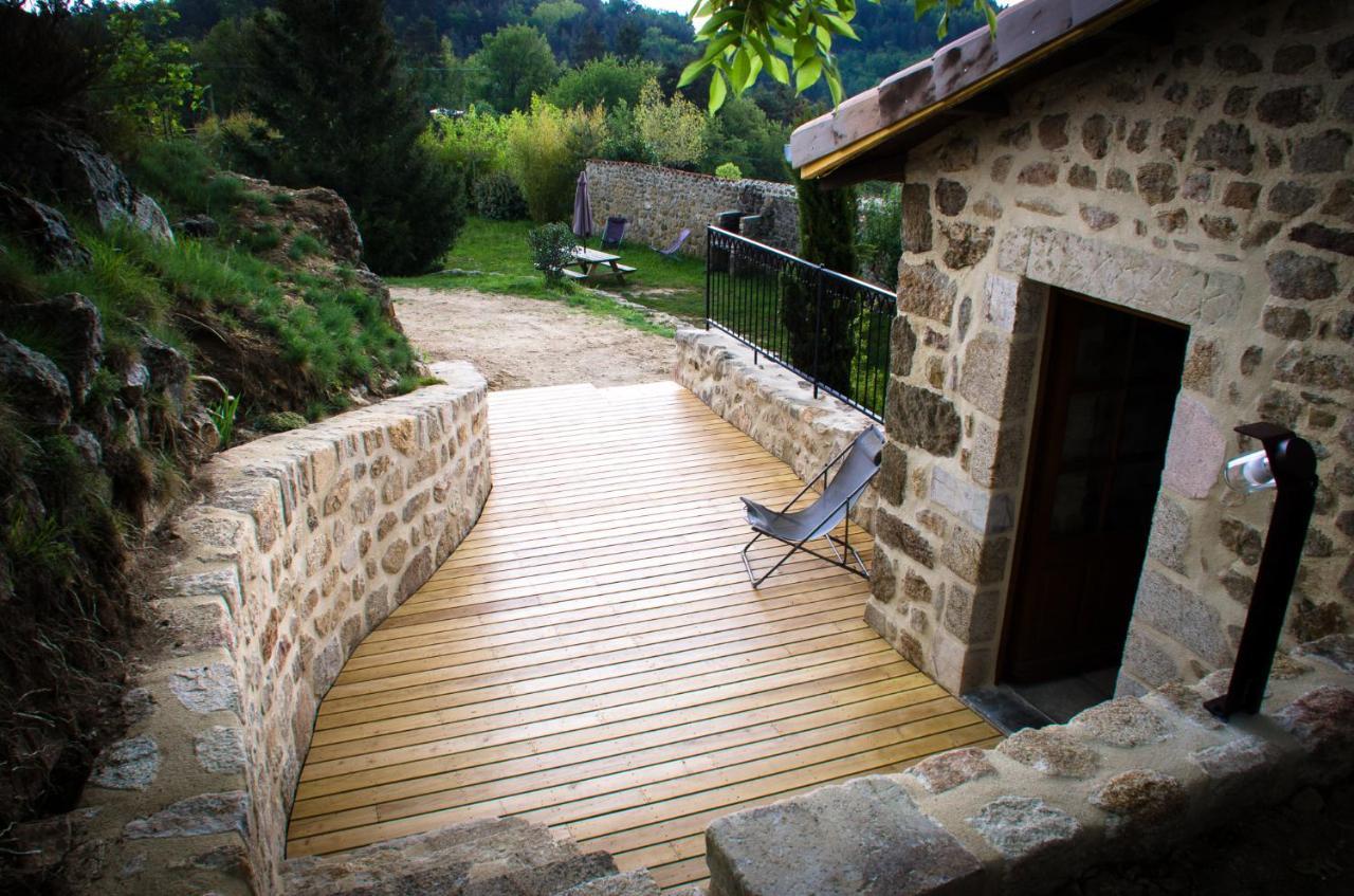 Le Petit Rias Gite Soleil Saint Maurice en Chalencon Eksteriør bilde